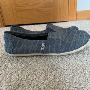 Women’s Toms Shoes